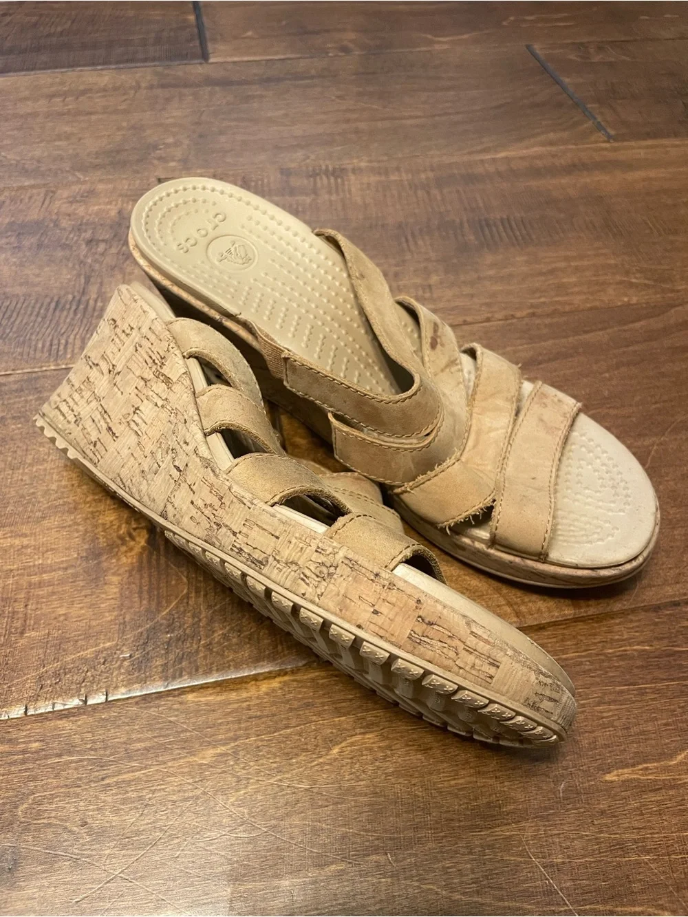 Crocs Women's A-Leigh Cork Wedge strappy Summer Sandals size 9